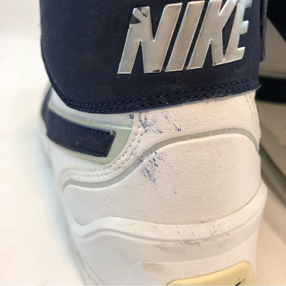 Nike Air Elite White Leather and Blue Logo Men's US 11 High Top - Picture 6 of 7